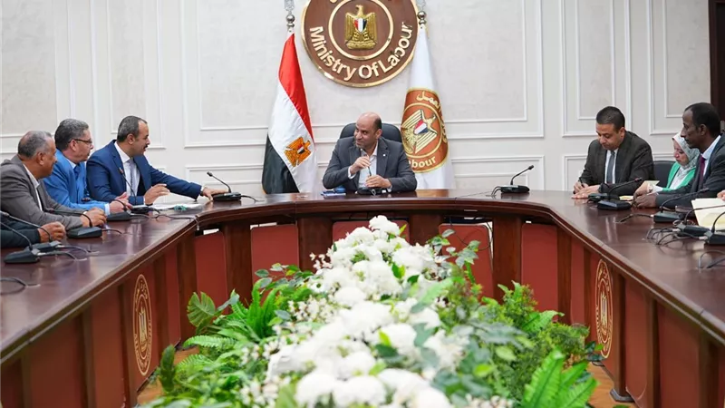 وزير العمل لقيادات مديرية الشرقية: أنتم خط الدفاع الأول لزيادة الإنتاج