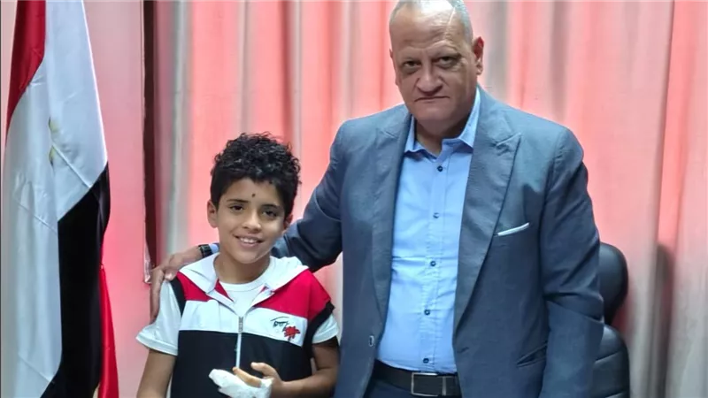 وكيل التعليم ببورسعيد يستقبل الطالب 