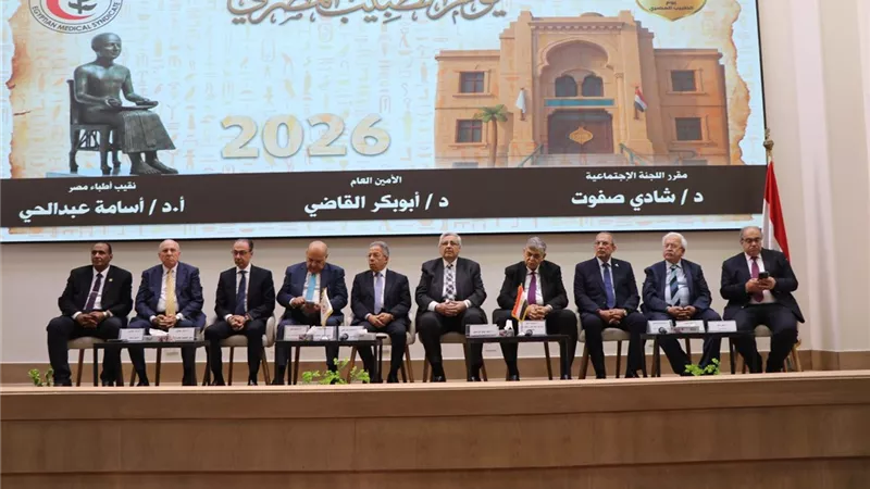وكيل النواب: طبيب الامتياز لا طالب ولا موظف.. ونسعى لتشريع ينهي الأزمة