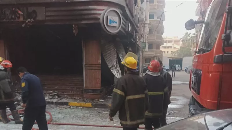 السيطرة على حريق فى محل مفروشات بشارع الاستاد بالمنوفية