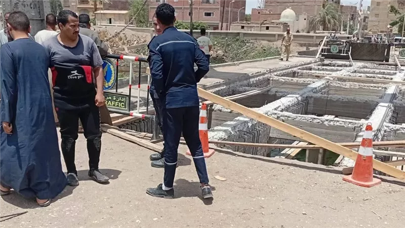 مصرع عامل إثر سقوطه من أعلى كوبري الحواتكة بمنفلوط في الترعة الإبراهيمية