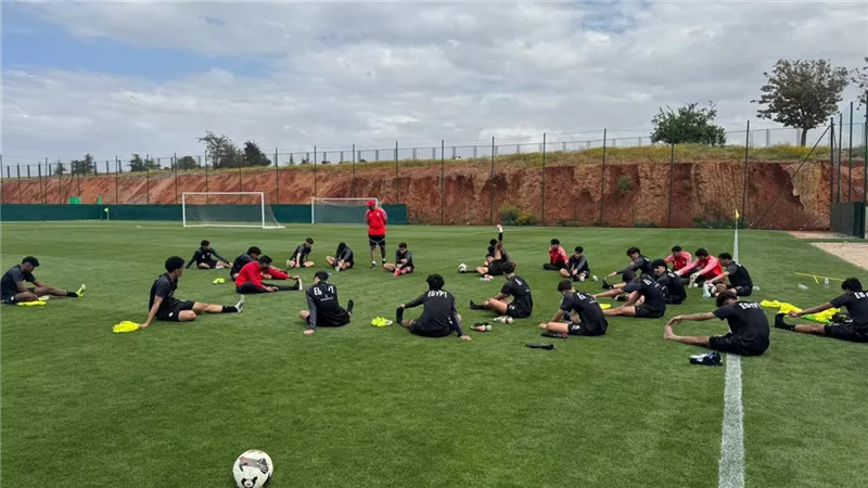 منتخب مصر تحت 17 عامًا يواصل تدريباته استعدادًا لكأس الأمم الأفريقية (صور)