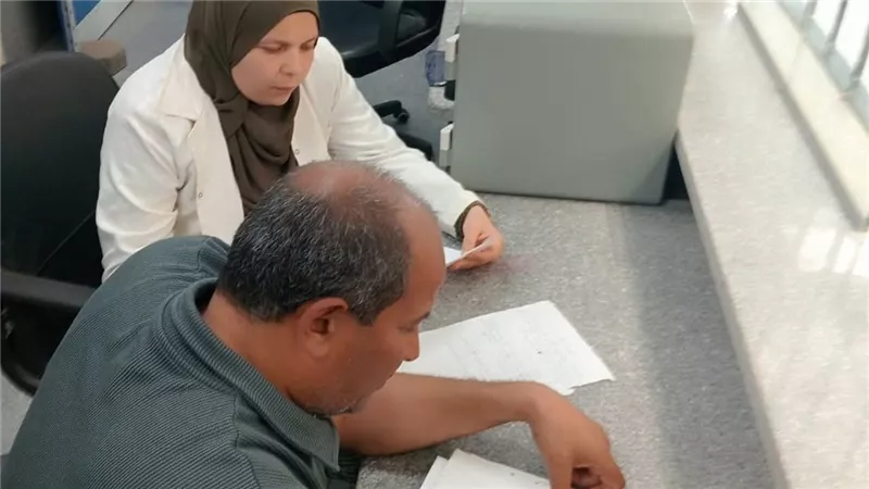 أشمون: إحالة 17 موظفًا للتحقيق بسبب الغياب والتقاعس في الوحدات الحكومية