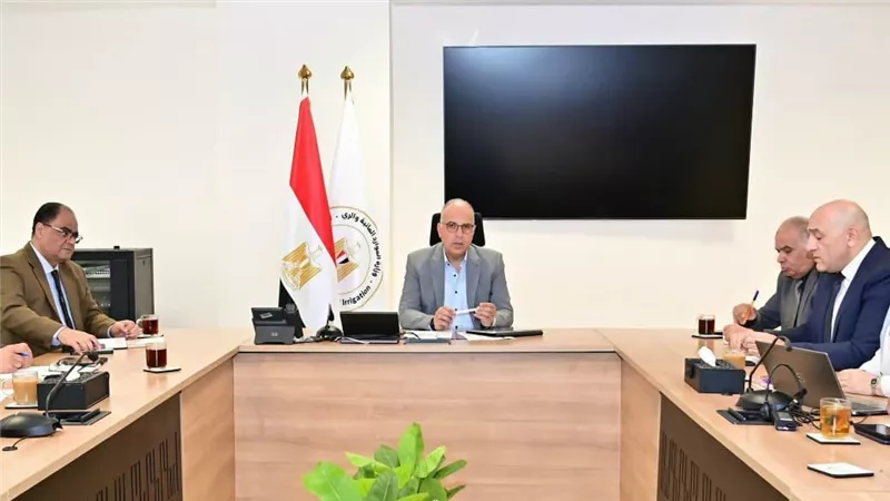وزير الري يتابع إزالة التعديات بالموجة التاسعة والعشرين