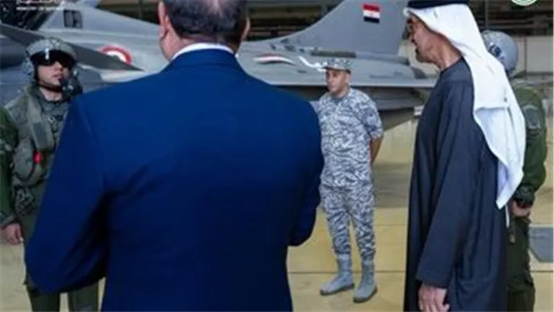 موضحًا دور مصر.. تعليق إماراتي على زيارة السيسي وبن زايد لمفرزة مقاتلات مشتركة