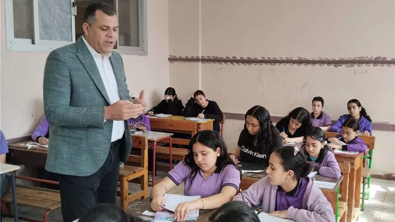 وكيل تعليم دمياط يؤكد توفير الأجواء المناسبة للطلاب في امتحانات المستوى الرفيع