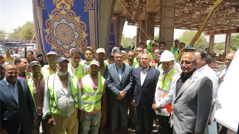 وزير النقل يتفقد كوبري أبو شوشة وعددا من الكباري بقنا 