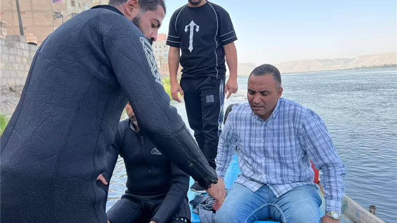 الدفع بفرق غطاسين لدعم عمليات البحث عن ضحايا حادث نهر النيل بقنا