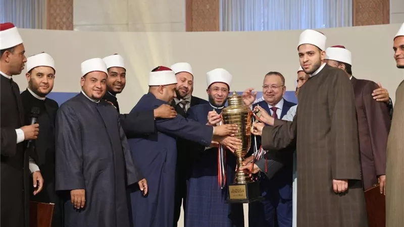انتهاء مارثون دوري النجباء بعد منافسة علمية كبرى في ١٢ فرعا من العلوم والمعارف