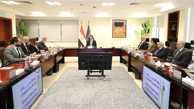 وزير الاتصالات يبحث مع «إريكسون» التوسع في الشبكات وبناء القدرات الرقمية