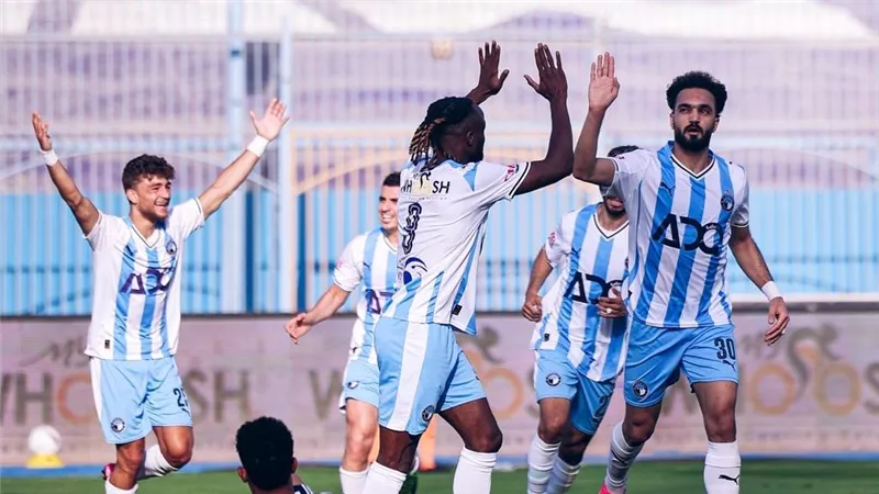 نادي بيراميدز يحسم صفقة التعاقد مع اللاعب إياد العسقلاني