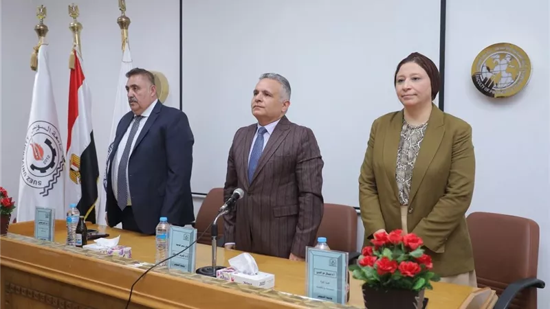 رئيس جامعة السويس يفتتح الملتقى الطلابي بكلية السياسة والاقتصاد 