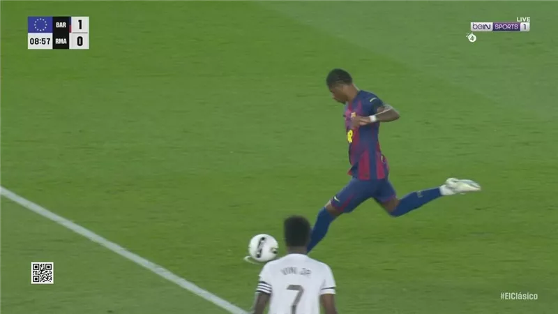 برشلونة وريال مدريد.. هدفان بتوقيع راشفورد وتوريس في 18 دقيقة بكلاسيكو الأرض