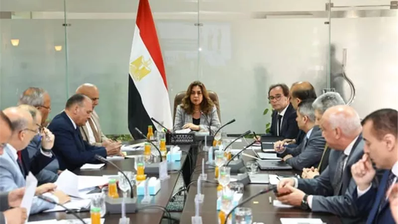 منال عوض توجه بسرعة مراجعة مشروعات الموازنة لتحقيق الاستخدام الأمثل للموارد