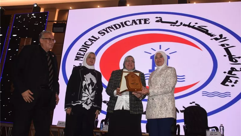 نائب المحافظ  تشهد احتفالية تخرج الدفعة 82 بكلية الطب جامعة الإسكندرية