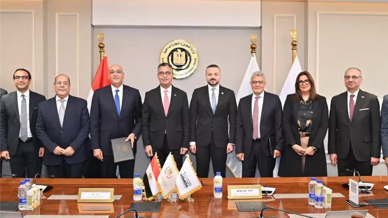 التموين تطلق “CARRY ON” لتحويل المنافذ التموينية وتوفير فرص للشباب بالفرنشايز