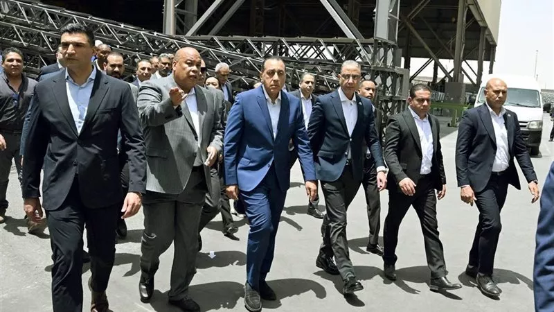 مدبولي: نسعى لتحويل مصر إلى مركز صناعي إقليمي بالشراكة مع القطاع الخاص