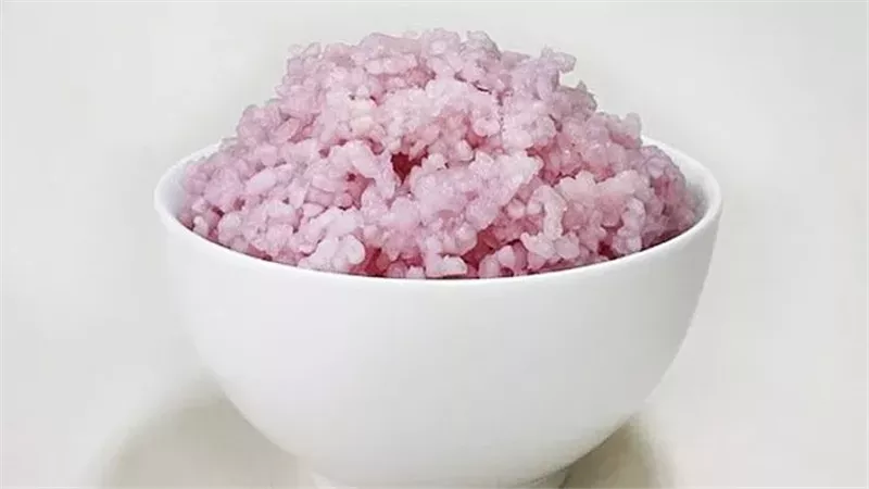 ابتكار غذاء هجينا جديدا عن طريق زراعة لحم البقر داخل حبوب الأرز
