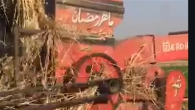 ملحقش يفرح بالمحصول.. مصرع عامل سقط داخل ماكينة دراسة القمح بالمنوفية