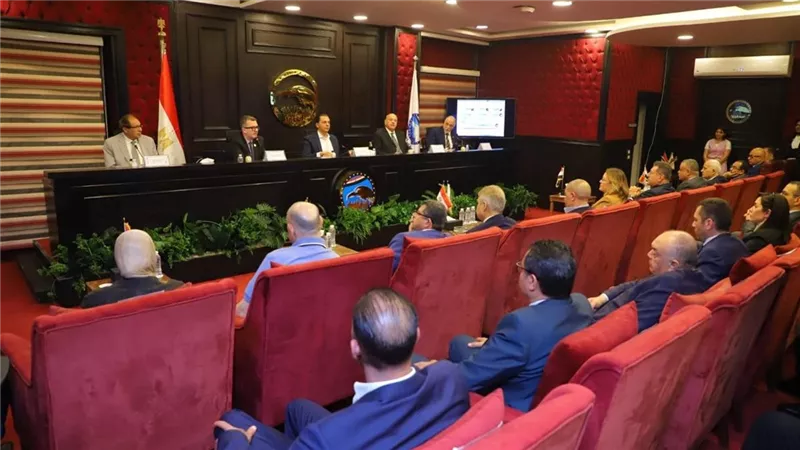 «مستقبل وطن» يبحث مع وزير التخطيط ملامح خطة التنمية الاقتصادية والاجتماعية