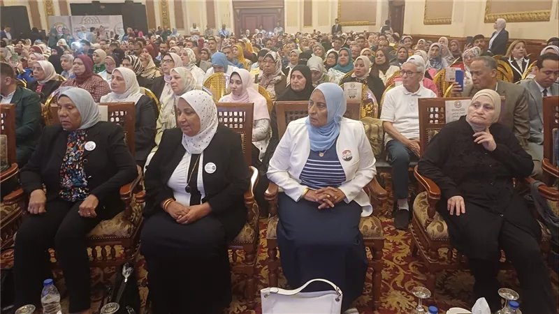 نقيبة التمريض تطالب وزير المالية بدعم الممرضين في استحقاقاتهم المهنية