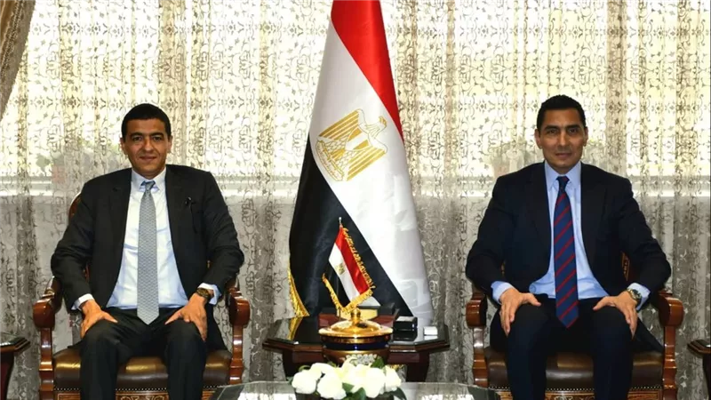 وزير الرياضة يبحث مع شركة «فرص» دعم ريادة الأعمال والاستثمار في الرياض