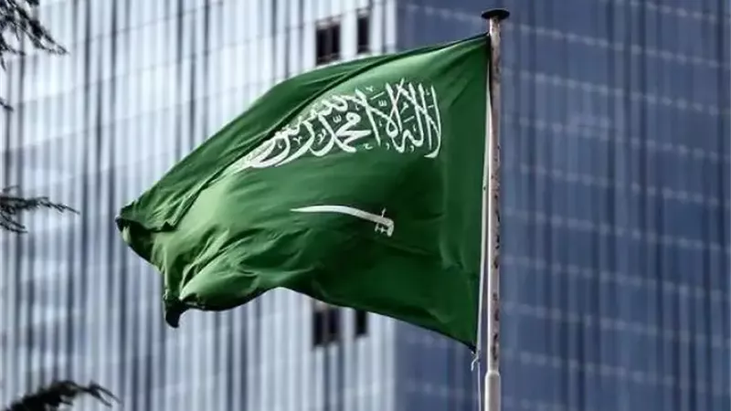 الرياض تركز على أمن الطاقة والحج.. والصحف السعودية تتابع التوتر الإقليمي