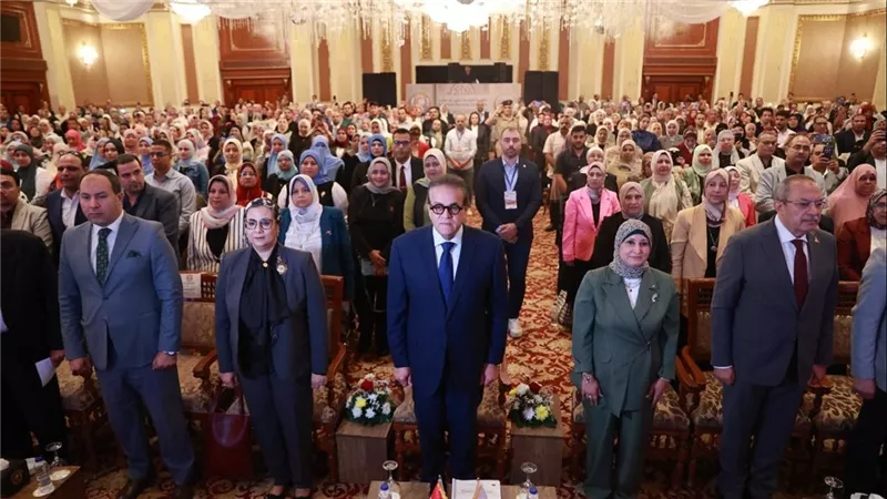 نقيب التمريض: قانون مزاولة المهنة على مكتب وزير الصحة تمهيدًا لإرساله للنواب