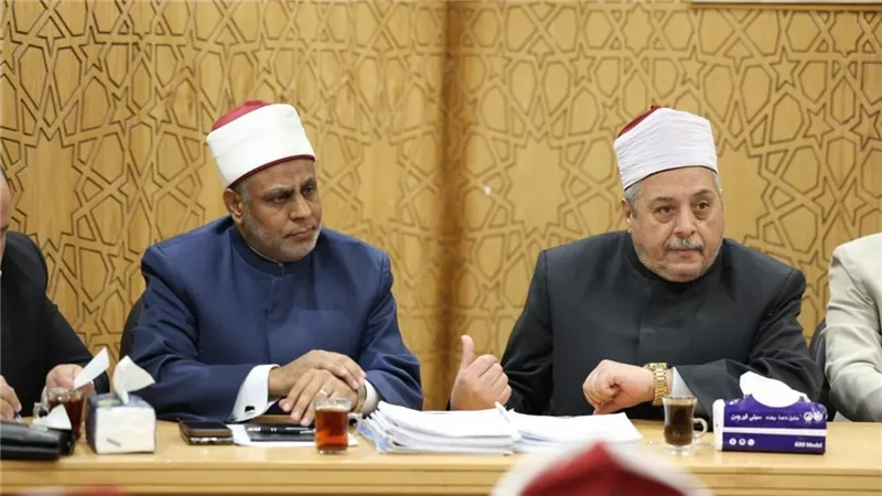 الأزهر يراجع جاهزية المناطق والمعاهد قبل انطلاق امتحانات الشهادات