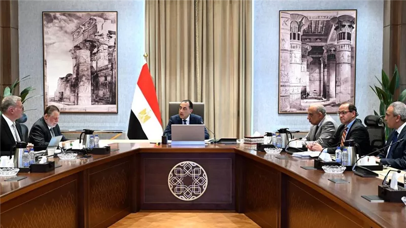 لتوفير احتياطيات الوقود.. مدبولي يتابع تدبير الاحتياجات المالية قبل حلول الصيف