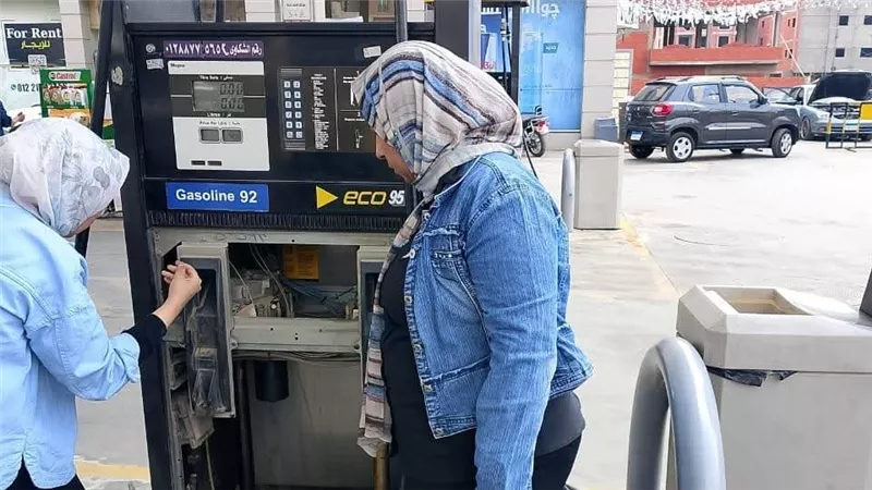 ضبط 43173 لتر بنزين وسولار ومواد تموينية في حملة تموينية بالإسماعيلية
