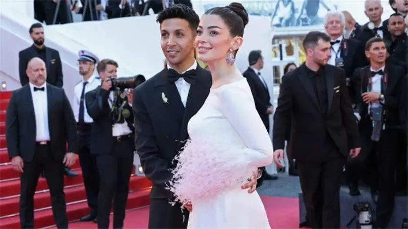 خلال مهرجان كان السينمائي.. ليلى أحمد زاهر تكشف جنس مولودها الأول 