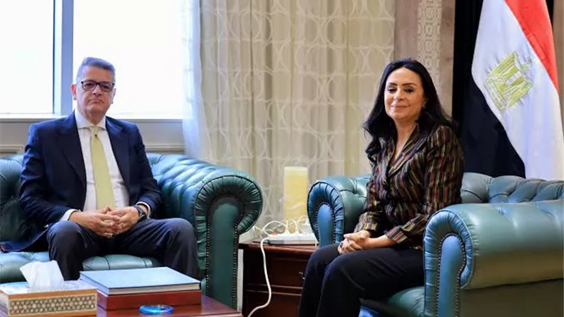 وزيرة التضامن الاجتماعي تلتقي رئيس لجنة حقوق الإنسان بمجلس النواب