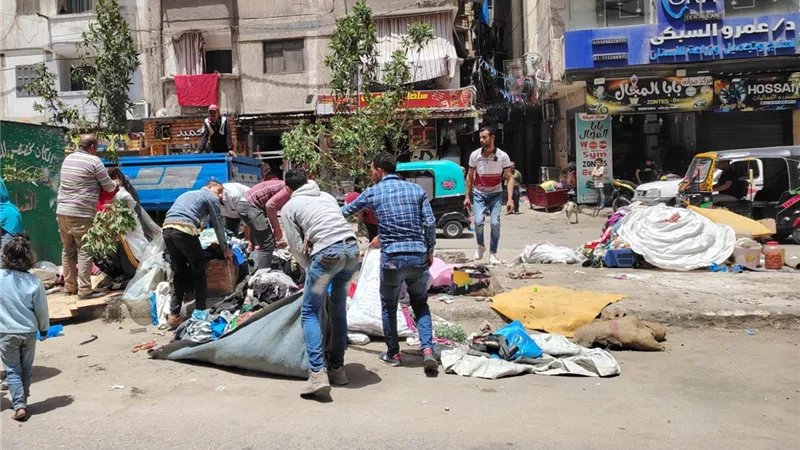 الإسكندرية تضرب أوكار النباشين بيد من حديد.. برفع 123 طن مخلفات بحملات مكبرة 