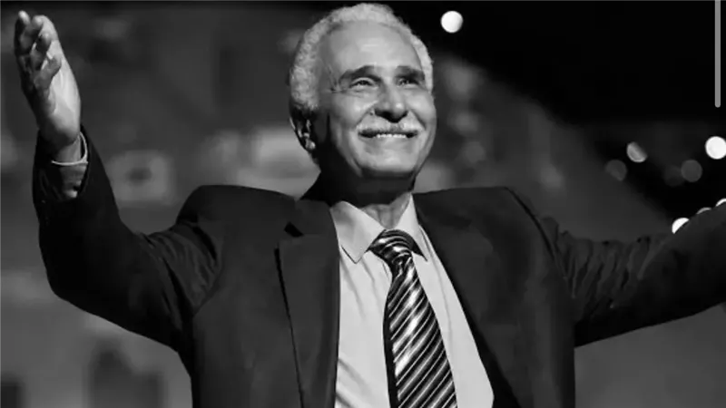 أحد أعمدة الفن العربي .. حسين فهمي ينعي الراحل عبدالرحمن أبو زهرة