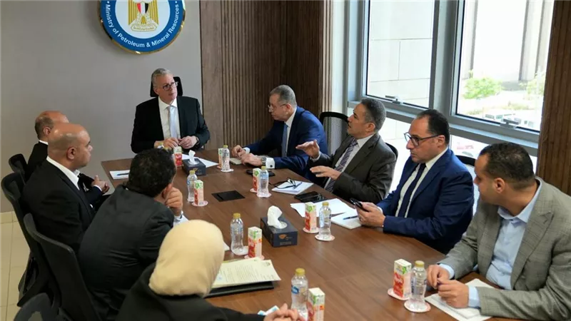 وزير البترول يبحث مع النواب تلبية احتياجات المواطنين وتوسعات الغاز