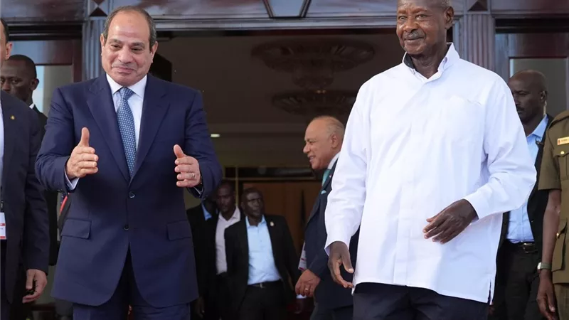 موسيفيني و الرئيس السيسي يبحثان تعزيز التعاون التجاري والصناعي  