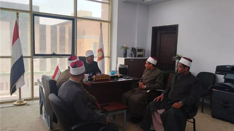 بيوت الله أمانة.. مدير أوقاف الوادي الجديد يجتمع بقيادات الدعوة بالمديرية