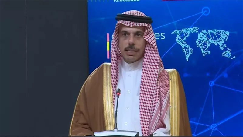 الخارجية السعودية تدعو لعودة الملاحة في مضيق هرمز لطبيعتها