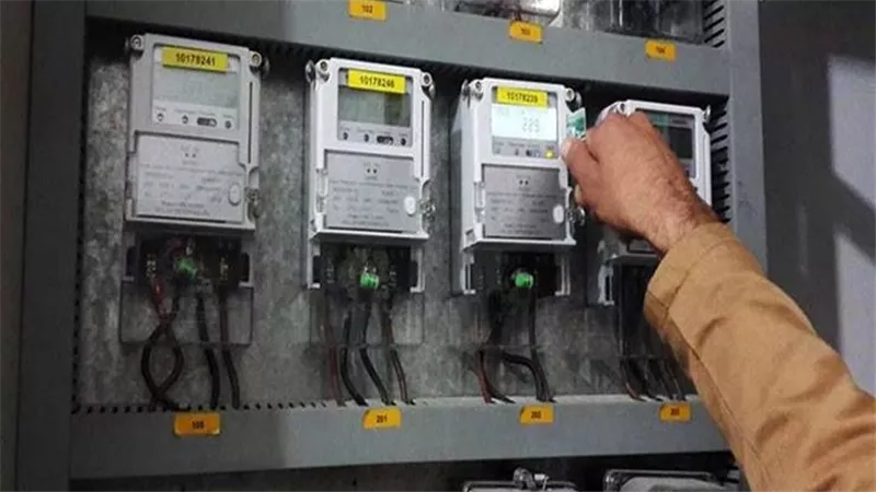 الكهرباء: 100 شركة معتمدة لتنفيذ محطات الطاقة الشمسية فوق أسطح المنازل في مصر