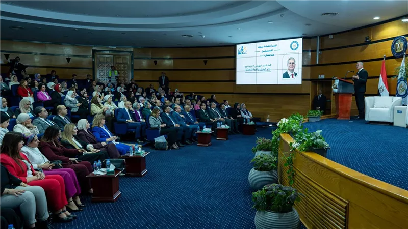 وزير البترول: المرأة شريك رئيسي ومحوري في استراتيجية تطوير القطاع 