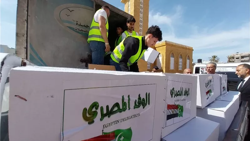 محافظ شمال سيناء يثمن  مبادرة 