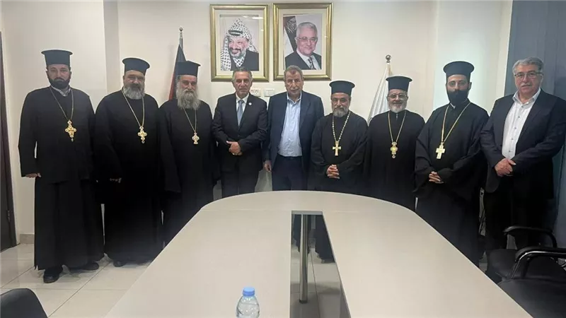 خوري يستقبل كهنة محافظة رام الله ويبحث أوضاع الكنائس بحضور رئيس بلدية رام الله