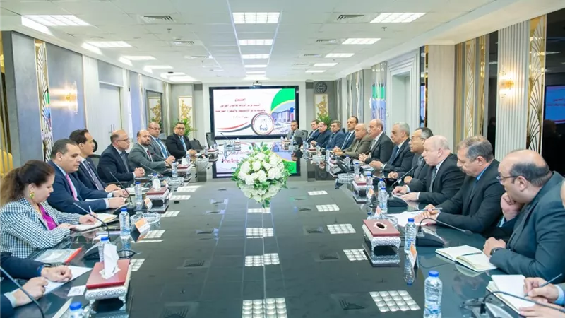 تعاون بين الإنتاج الحربي والاستثمار لتعزيز التصنيع المحلي وزيادة الصادرات
