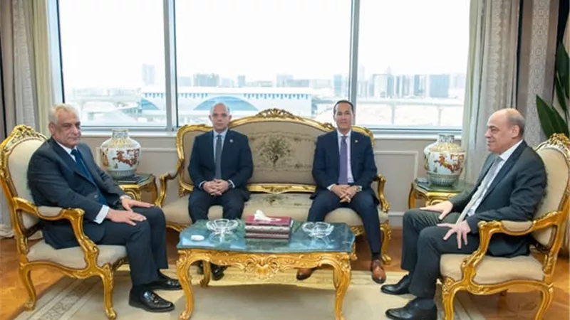 وزيرا الاستثمار والإنتاج الحربي يبحثان طرح فرص استثمارية جديدة بالمحافظات