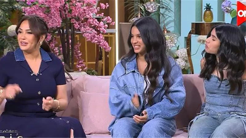 الليلة.. هند صبرى وبناتها لأول مرة فى «معكم منى الشاذلى» على قناة ON
