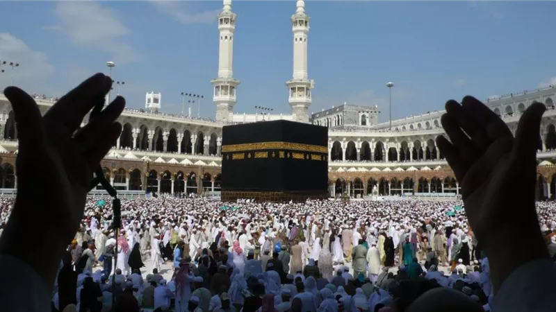 ضوابط جديدة لشركات السياحة المنفذة لرحلات العمرة لموسم 1448هـ | مستندات