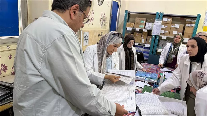 إحالة جميع العاملين المتغيبين في وحدتي 