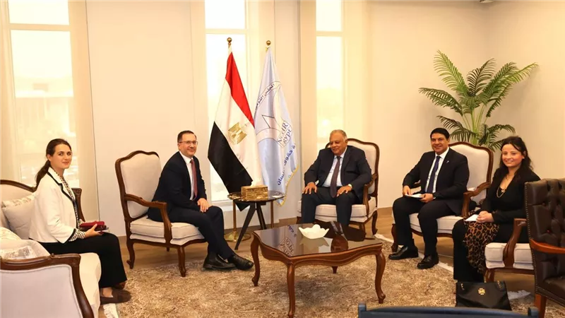 القومي لحقوق الإنسان يبحث مع السفير البريطاني تعزيز التعاون وتطوير آليات العمل
