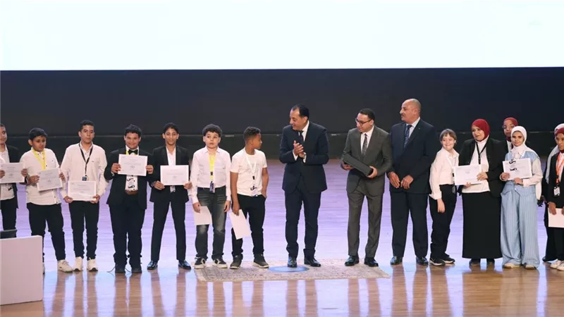 «مدبولي» يشهد احتفالية صندوق تطوير التعليم لتأهيل الشباب بالمهارات الرقمية